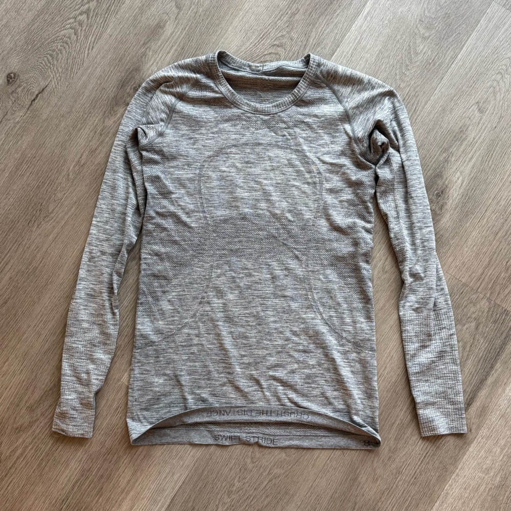 🚨MUST GO ASAP🚨Lululemon Swiftly Tech Long-Sleeve Shirt, Sz 8, Grey